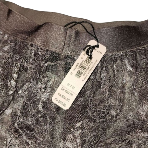 𝅺VICTORIA'S Secret Skirt - Picture 3 of 4